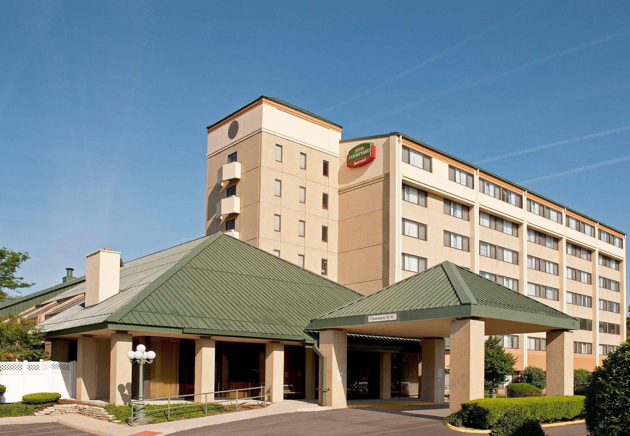 Courtyard Chicago Elmhurst/Oakbrook Area Екстериор снимка